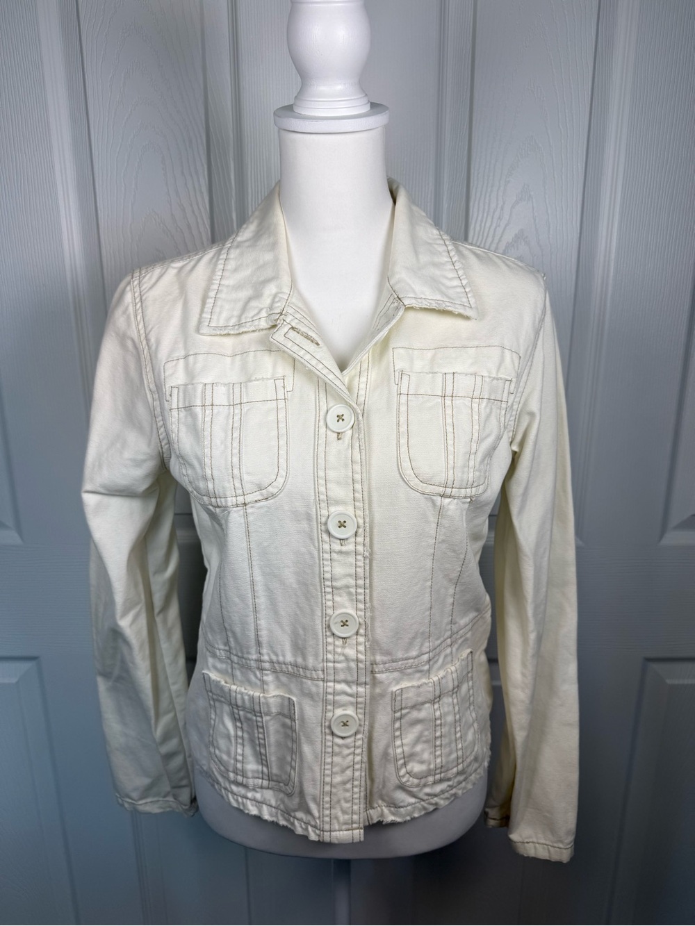 Vintage Y2K White Denim Trucker Jacket Boho Utility Beige Contrast Stitch Trendy